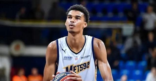 星空体育官网关于赛前CBA季后赛焦点战，波士顿凯尔特人战术微调，目标明确，数据趋势出现新变化的信息